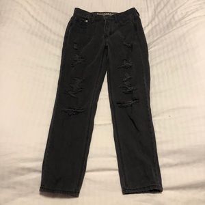 American Eagle Black Mom Jeans